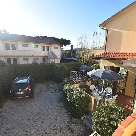 Appartamenti Sabbia - Zona Mare Con Terrazze, Clima, E Posti Auto Marina di Campo Εξωτερικό φωτογραφία