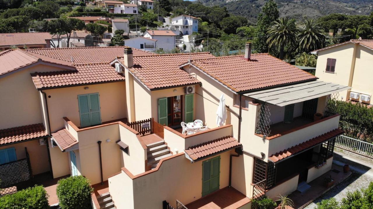 Appartamenti Sabbia - Zona Mare Con Terrazze, Clima, E Posti Auto Marina di Campo Εξωτερικό φωτογραφία